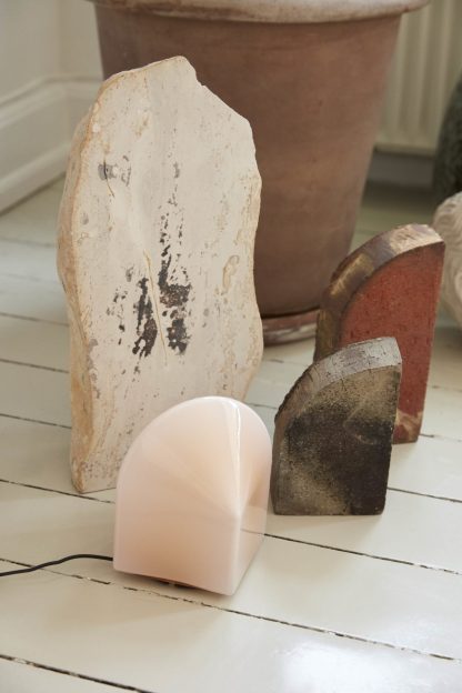 HY PARADE TABLE LAMP - Image 2