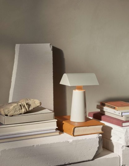 ANT CARET MF1 USB CHARGING TABLE LAMP - Image 3