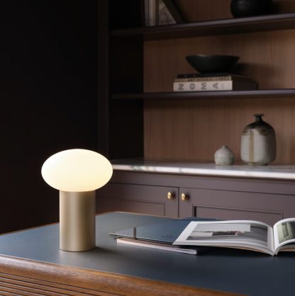 AS ZEPPO PORTABLE TABLE LAMP - Image 2