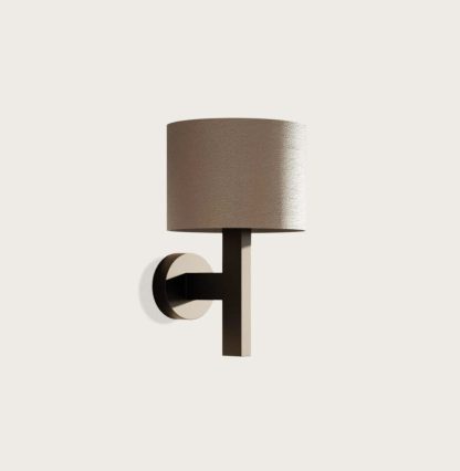 AR A1318-NEG REMS WALL LAMP INCL SHADE