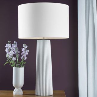 myla-table-lamp-white-ceramic-with-shade-02
